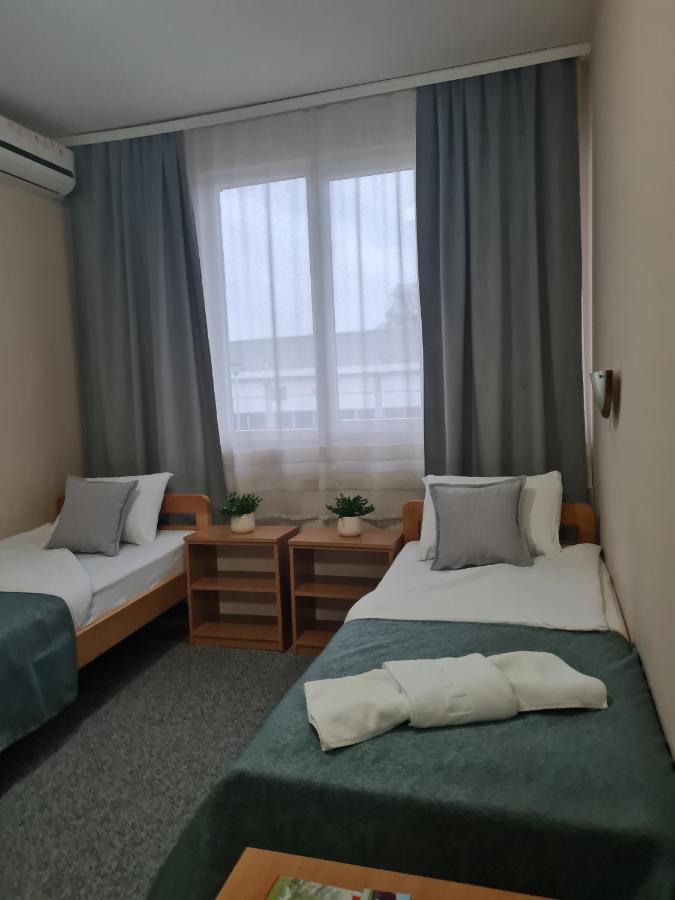 Garni Hotel Alma Pirot Ngoại thất bức ảnh
