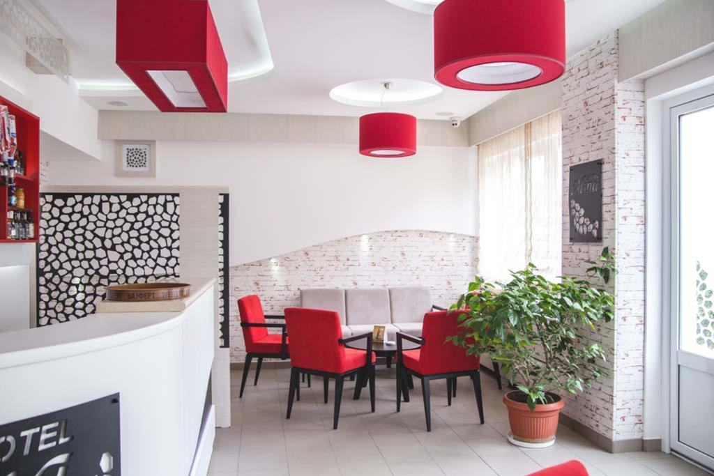 Garni Hotel Alma Pirot Ngoại thất bức ảnh