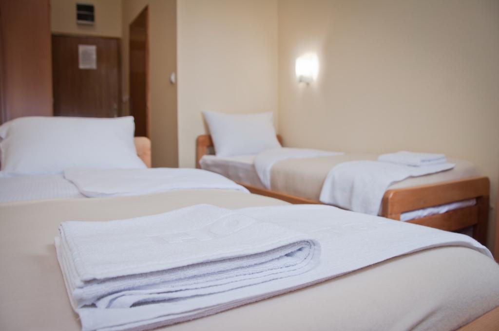 Garni Hotel Alma Pirot Phòng bức ảnh
