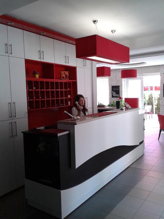 Garni Hotel Alma Pirot Ngoại thất bức ảnh