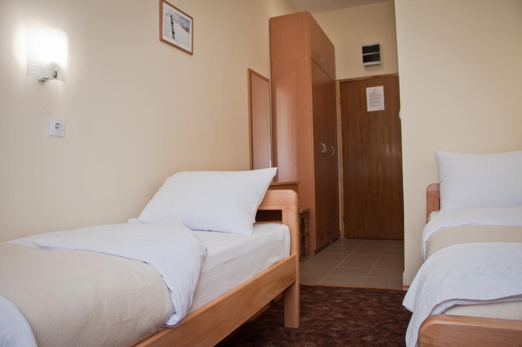 Garni Hotel Alma Pirot Ngoại thất bức ảnh